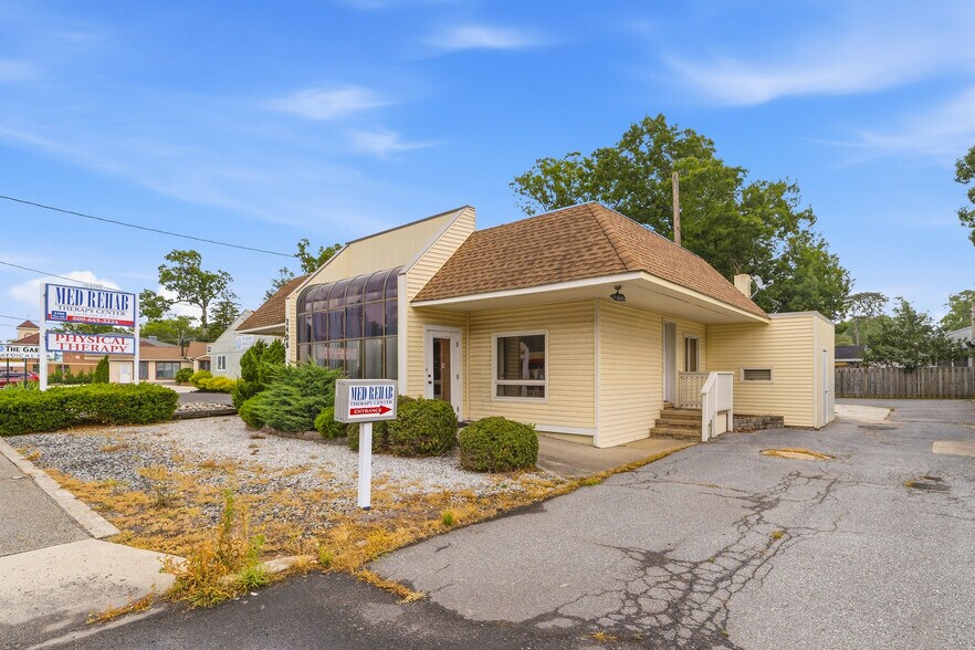 More Photos Of 2406 New Rd, Northfield Office For Sale