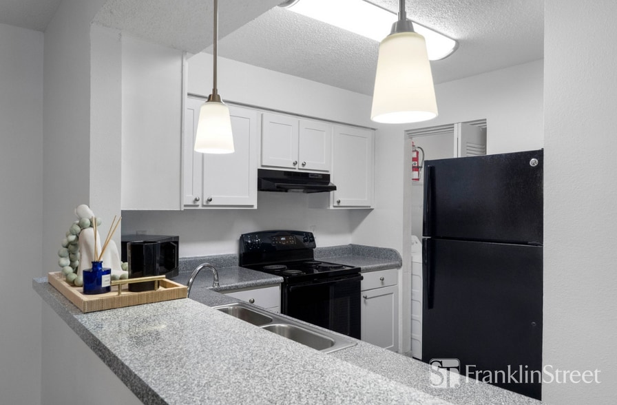 More Photos Of 1756 S Clyde Morris Blvd, Daytona Beach Apartments For Sale