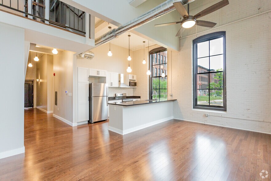 More Photos Of 811-827 Court St, Utica Apartments For Lease