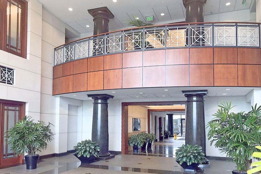 More Photos Of 272 Bendix Rd, Virginia Beach Unknown For Lease