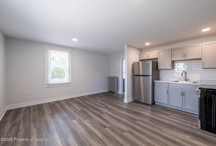 More Photos Of 1131 Pittston Ave, Scranton Funeral Home For Sale