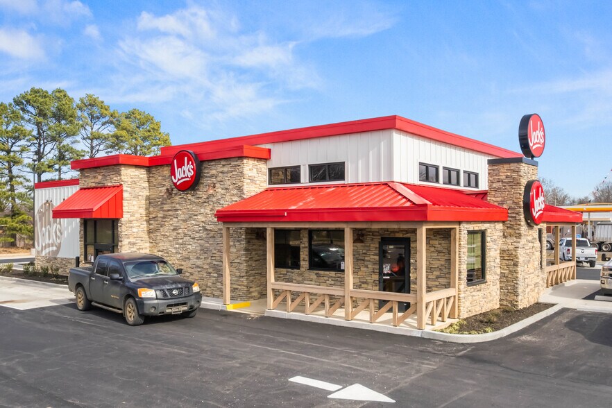 More Photos Of 300 Phillips St, Harrisburg General Retail For Sale