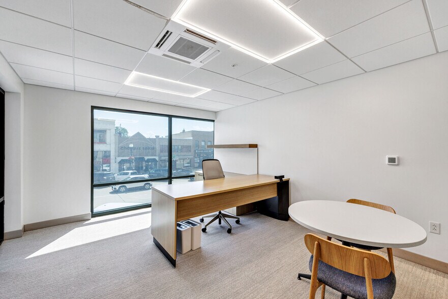 More Photos Of 201 W Wisconsin Ave, Neenah Apartments For Lease