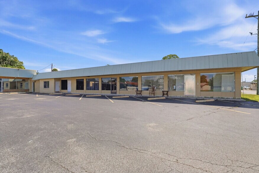 More Photos Of 1122 Lake Dr, Cocoa Storefront Retail Office For Sale