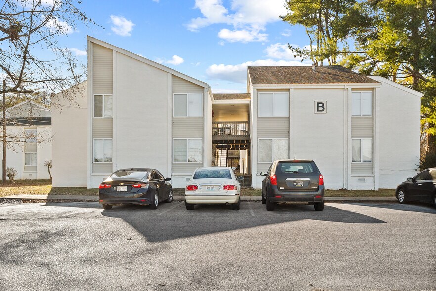 More Photos Of 1001 W 9th St, Russellville Apartments For Sale