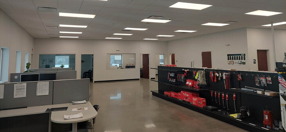 More Photos Of 3008 Morningside Rd, Fremont Industrial For Sale