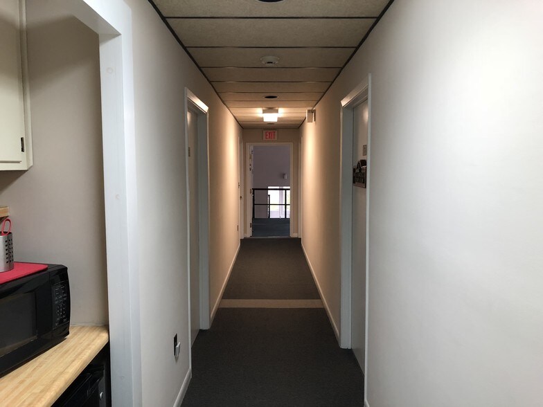 More Photos Of 3005 Brodhead Rd, Bethlehem Office For Sale