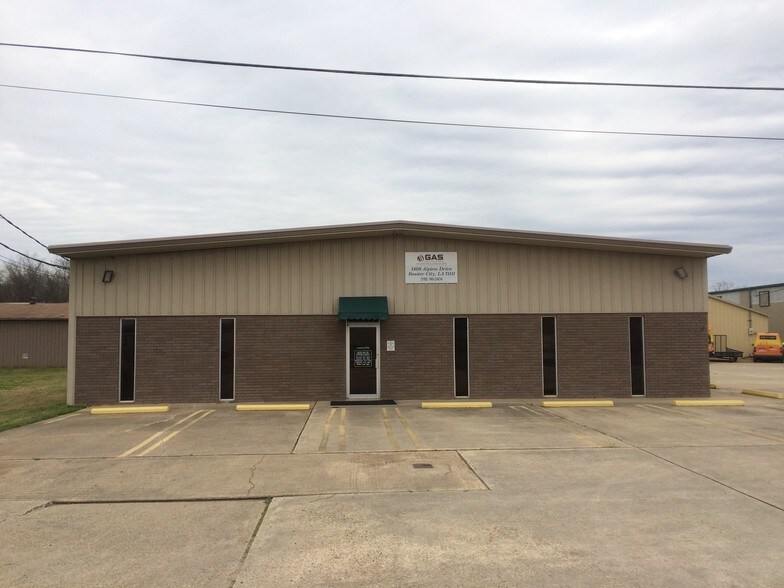 More Photos Of 1408 Alpine Blvd, Bossier City Showroom For Lease