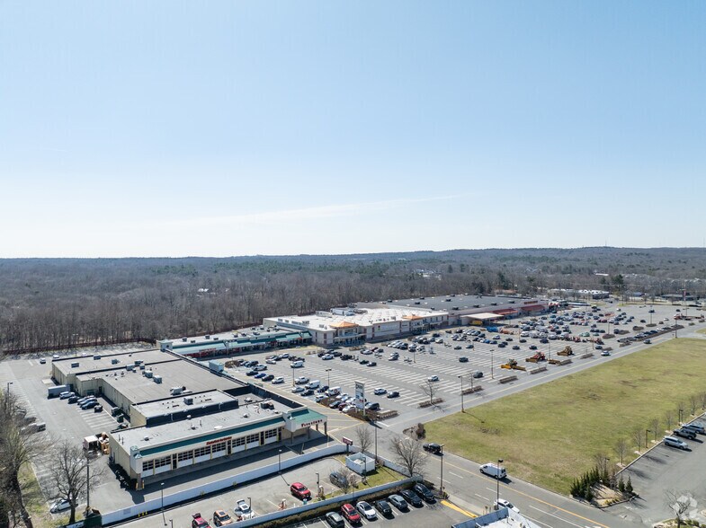 More Photos Of 264-350 Middle Country Rd, Coram Unknown For Lease