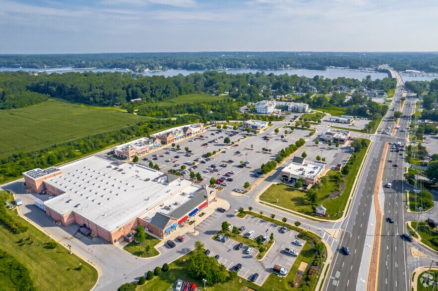 More Photos Of 3-15 Lee Airpark Dr, Edgewater Unknown For Sale