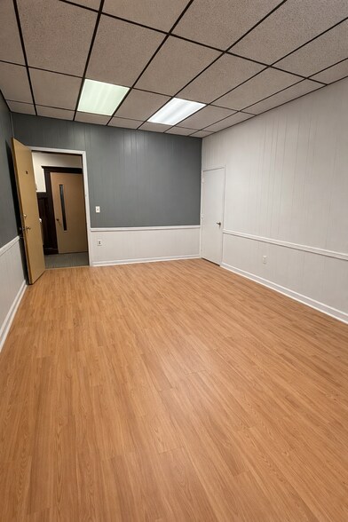 More Photos Of 1441 Irving St, Rahway Office For Lease