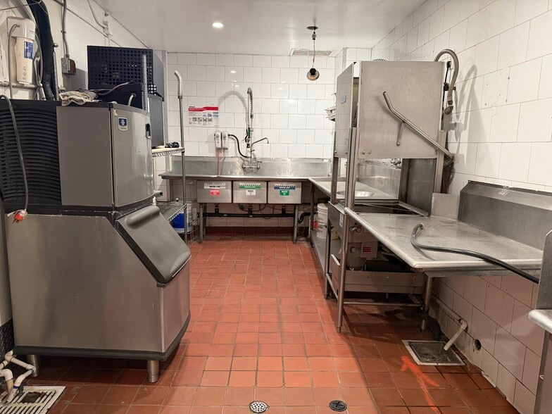 More Photos Of 3129 W Sunset Blvd, Los Angeles Apartments For Lease