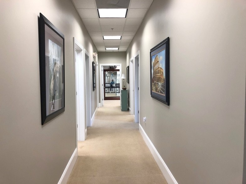 More Photos Of 700 Churchill Ct, Woodstock Office For Lease