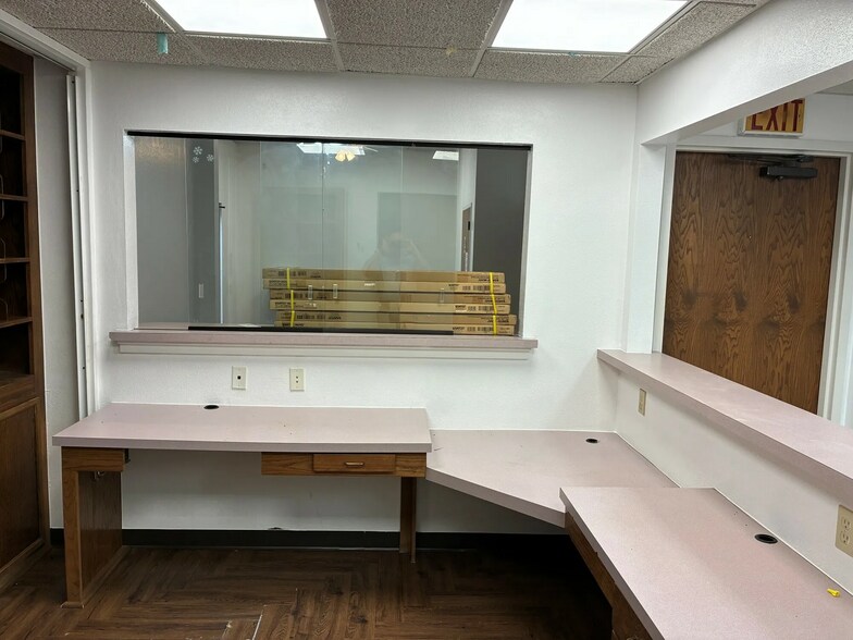 More Photos Of 937 SW 89th St, Oklahoma City Medical For Sale