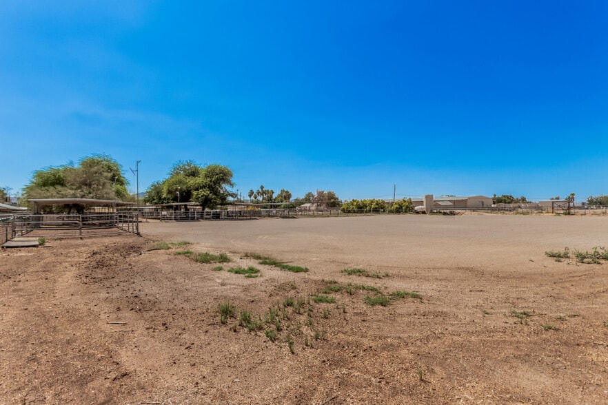 More Photos Of 7425 N Alsup Rd, Litchfield Park Horse Stables For Sale