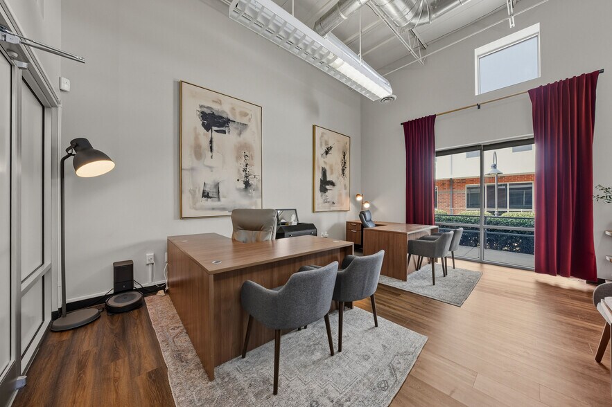 More Photos Of 1320 Ellsworth Industrial Dr, Atlanta Loft Creative Space For Lease