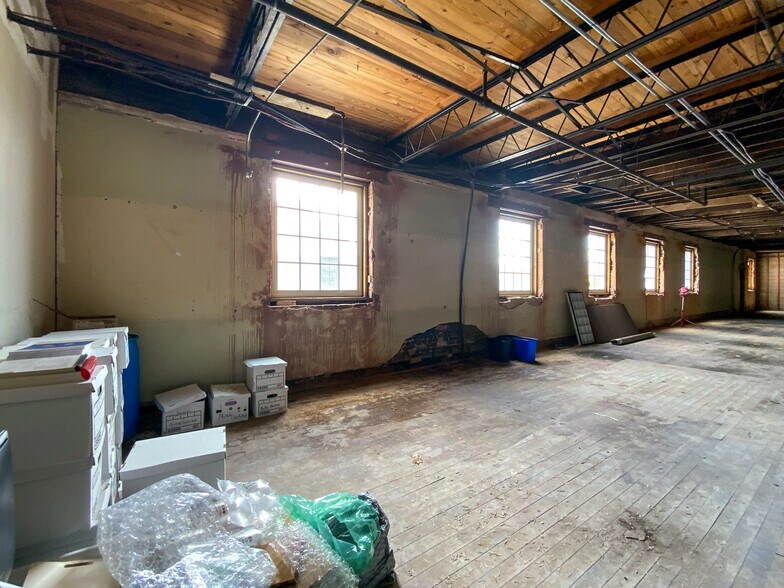 More Photos Of 1005 Broad St, Augusta Office Residential For Sale