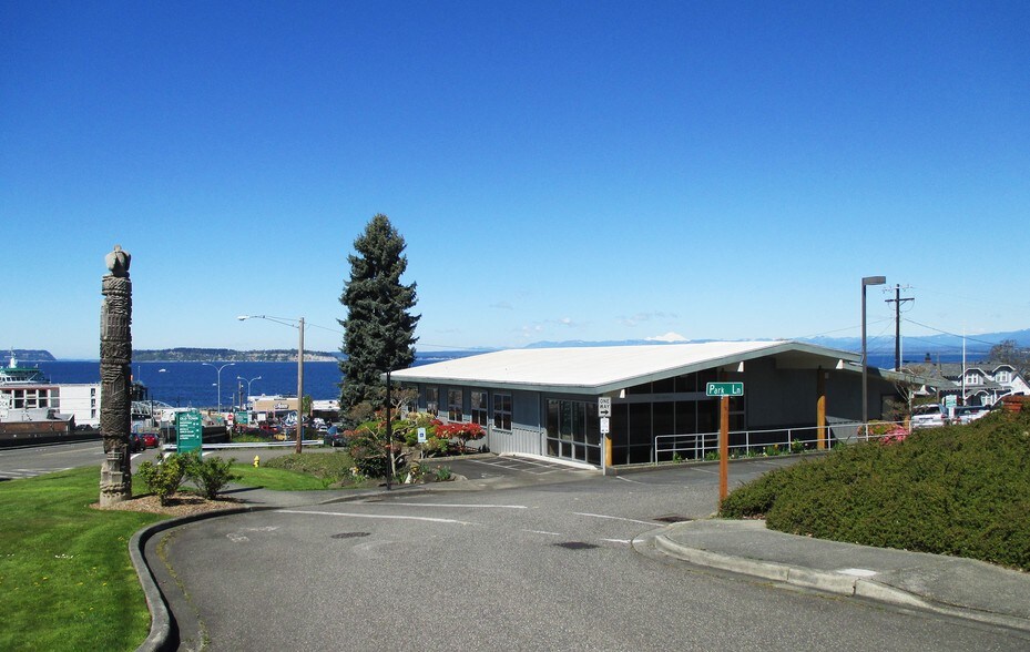 More Photos Of 202 Lincoln Ave, Mukilteo Office For Sale