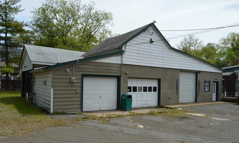 More Photos Of 661-665 Broadway, Westwood Freestanding For Lease