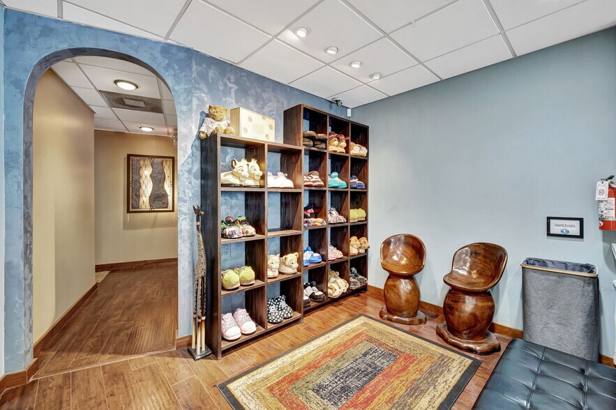 More Photos Of 3045 N Federal Hwy, Fort Lauderdale Storefront Retail Office For Lease