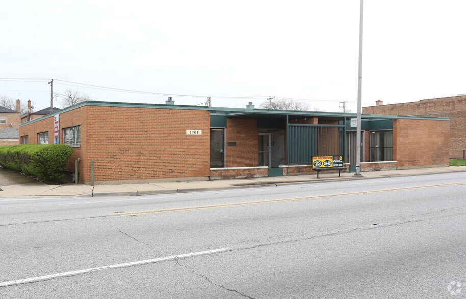 Primary Photo Of 1405 S Harlem Ave, Berwyn Office For Sale