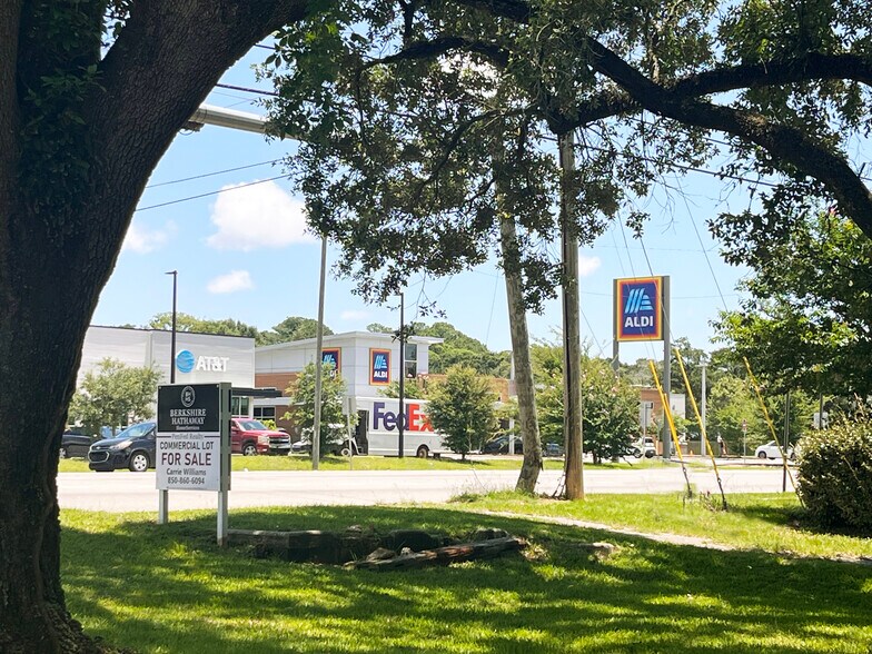 More Photos Of 4871 Mobile Hwy, Pensacola Land For Sale