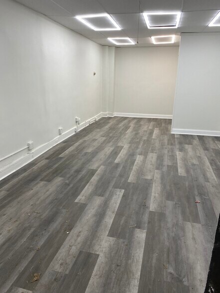 More Photos Of 480 Roseville Ave, Newark Apartments For Sale