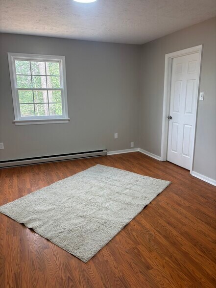 More Photos Of 500 Sharon Rd, King William Office Residential For Sale