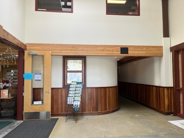 More Photos Of 2530 San Pablo Ave, Berkeley Office For Lease