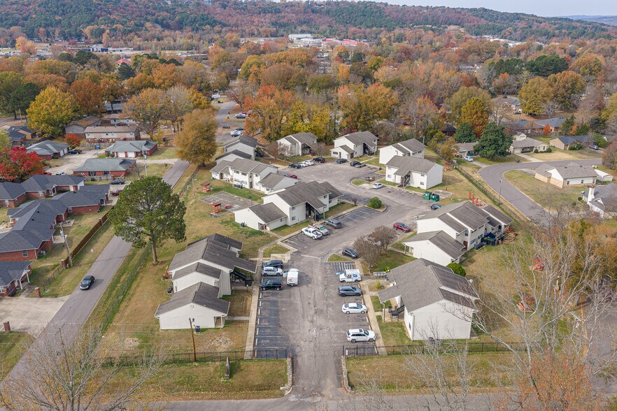 More Photos Of 401 N Cumberland Ave, Russellville Apartments For Sale