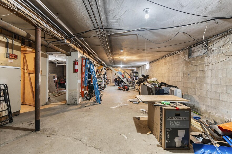 More Photos Of 121 Lockwood Ave, Stamford Apartments For Sale