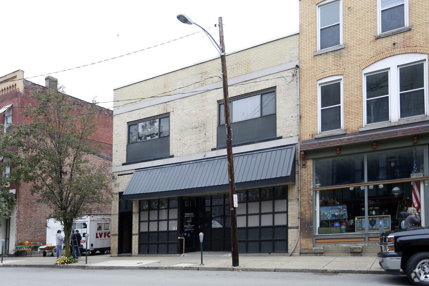 Primary Photo Of 153 Market St, Leechburg General Retail For Lease