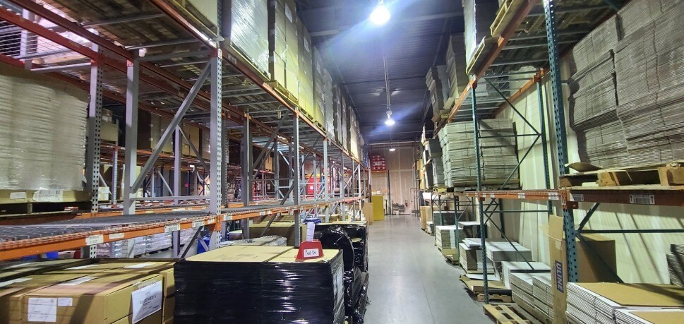 More Photos Of 2400 Pilot Knob Rd, Mendota Heights Light Manufacturing For Lease