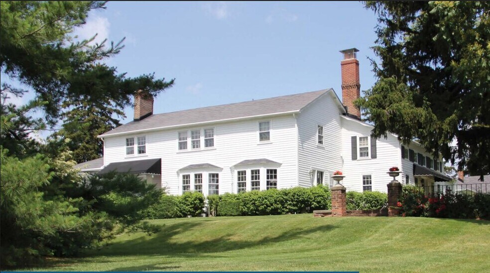 Primary Photo Of , Bloomfield Hills Office For Sale