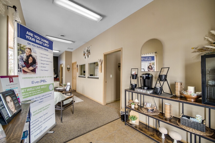 More Photos Of 165 E Robbins St, Wheatfield Medical For Sale