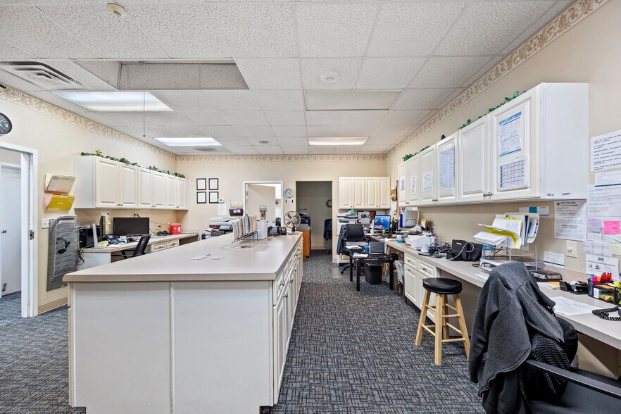 More Photos Of 440 SW Perimeter Glen, Lake City Medical For Sale