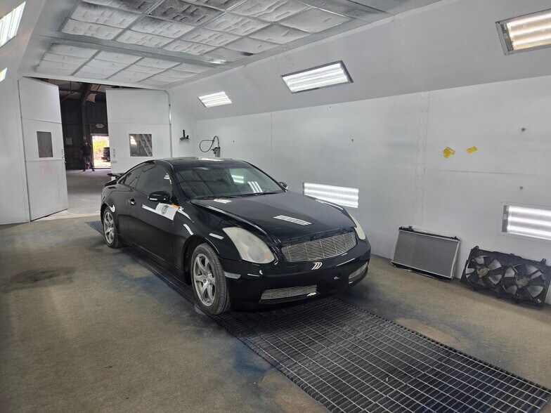 More Photos Of 390 N Front St, Coos Bay Industrial For Sale