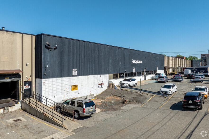 More Photos Of 7001 Anpesil Dr, North Bergen Warehouse For Lease