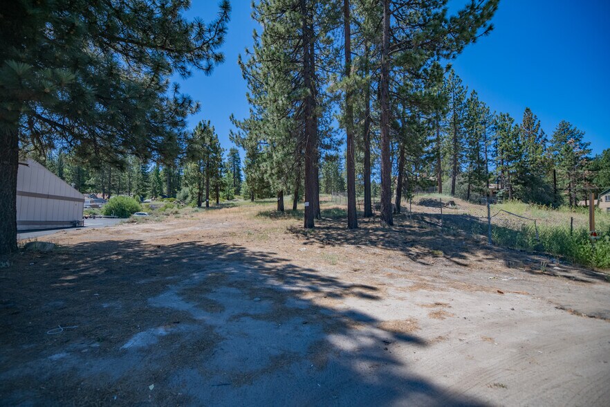 More Photos Of 40111 Big Bear Blvd, Big Bear Lake Land For Lease
