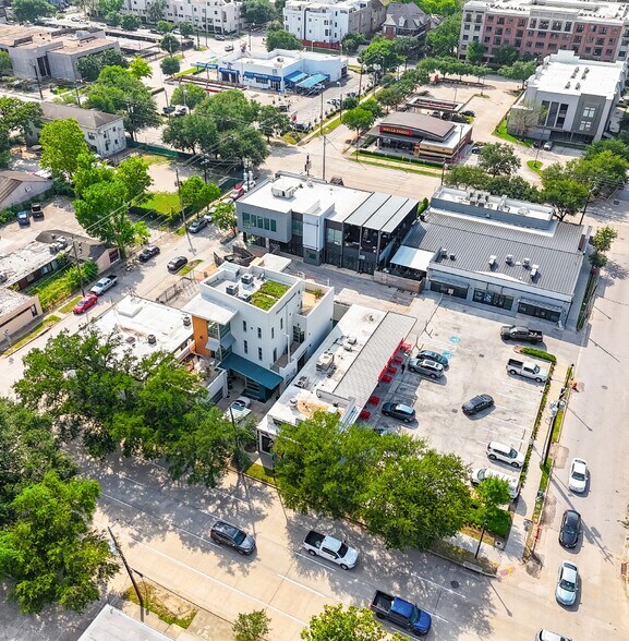 More Photos Of 606 Dennis St, Houston Storefront For Sale