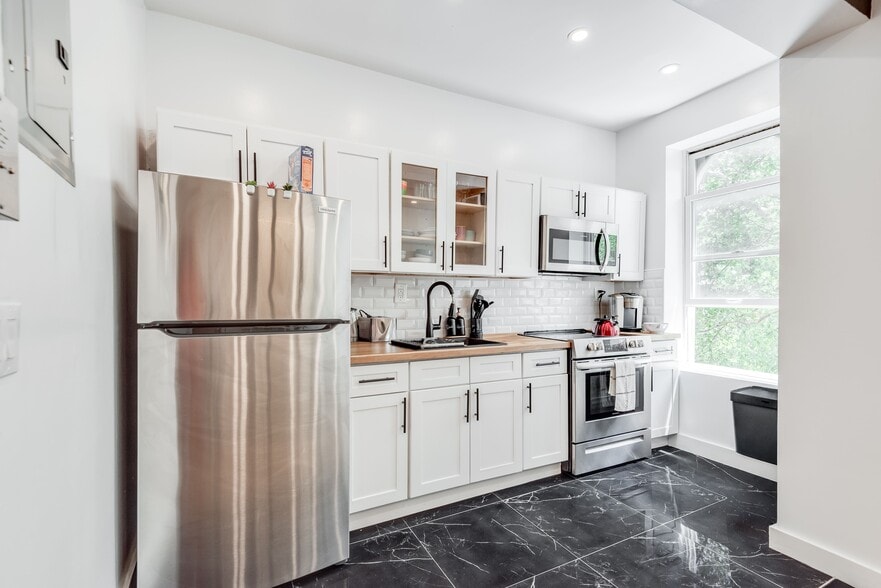 More Photos Of 579 Decatur St, Brooklyn Apartments For Sale