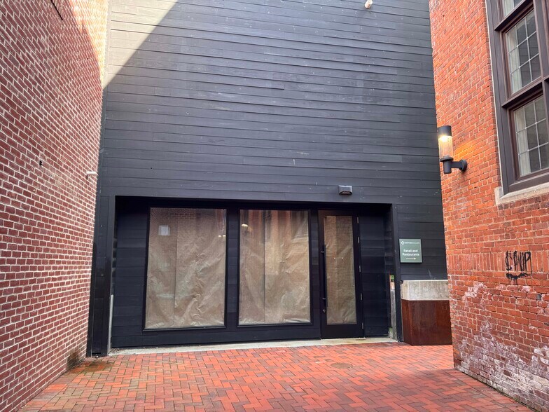 More Photos Of 38 Main St, Westport Storefront For Lease