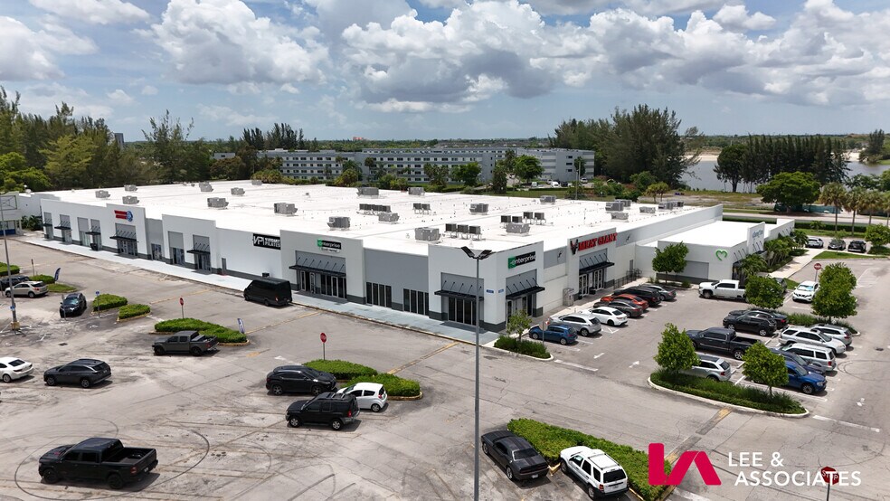Primary Photo Of 27455 S Dixie Hwy, Homestead Storefront For Lease
