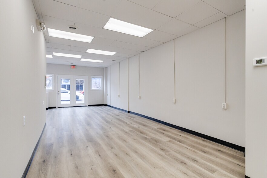 More Photos Of 6419 Harford Rd, Baltimore Office For Sale