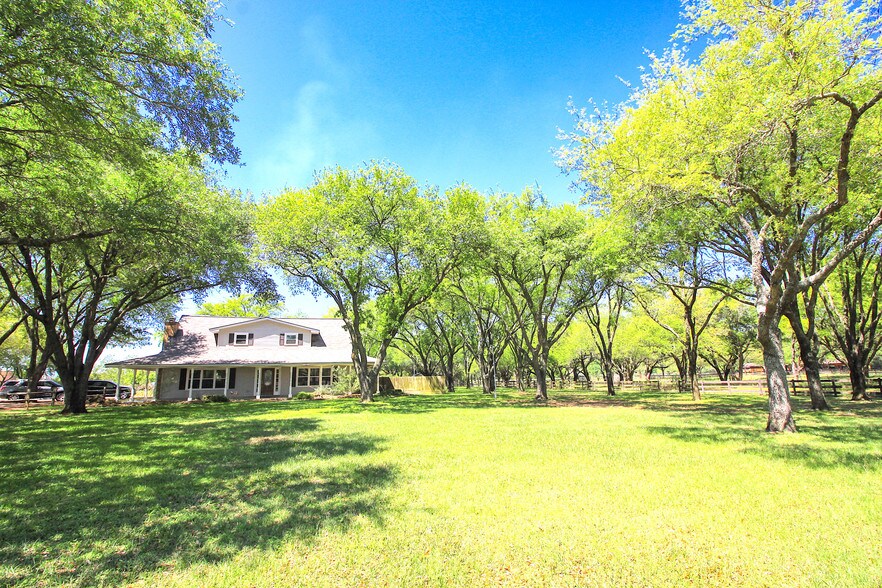 More Photos Of 16607 Mueschke Rd, Cypress Office Residential For Sale