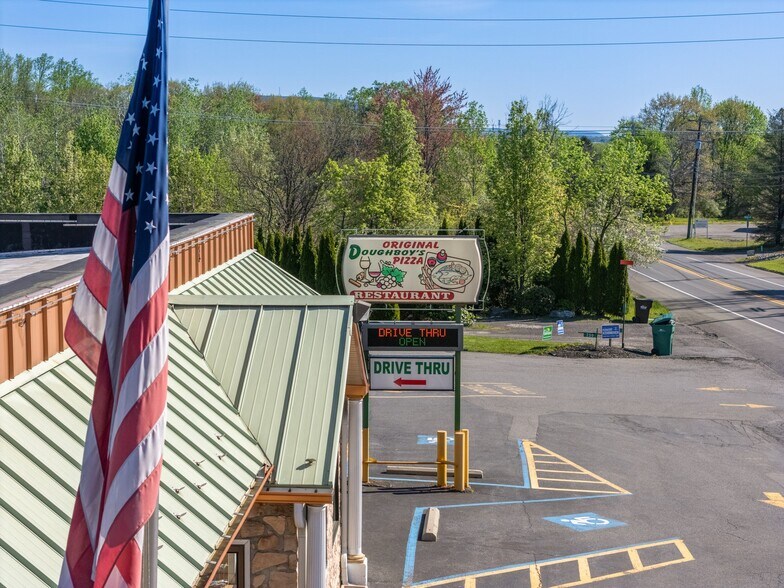 More Photos Of 232 W Moorestown Rd, Wind Gap Restaurant For Sale