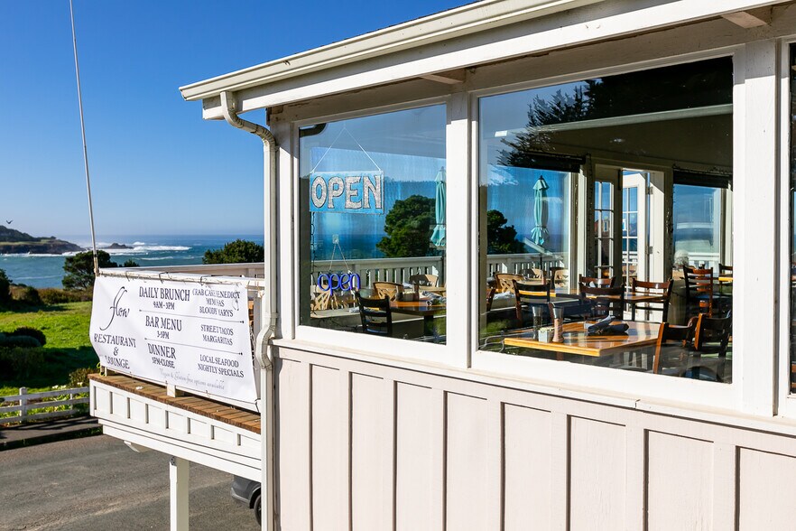More Photos Of 45040 Main St, Mendocino Restaurant For Sale