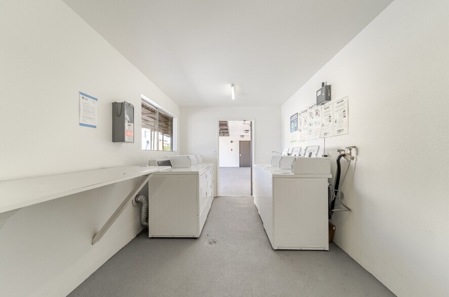 More Photos Of 215 S Madison Ave, Pasadena Apartments For Sale