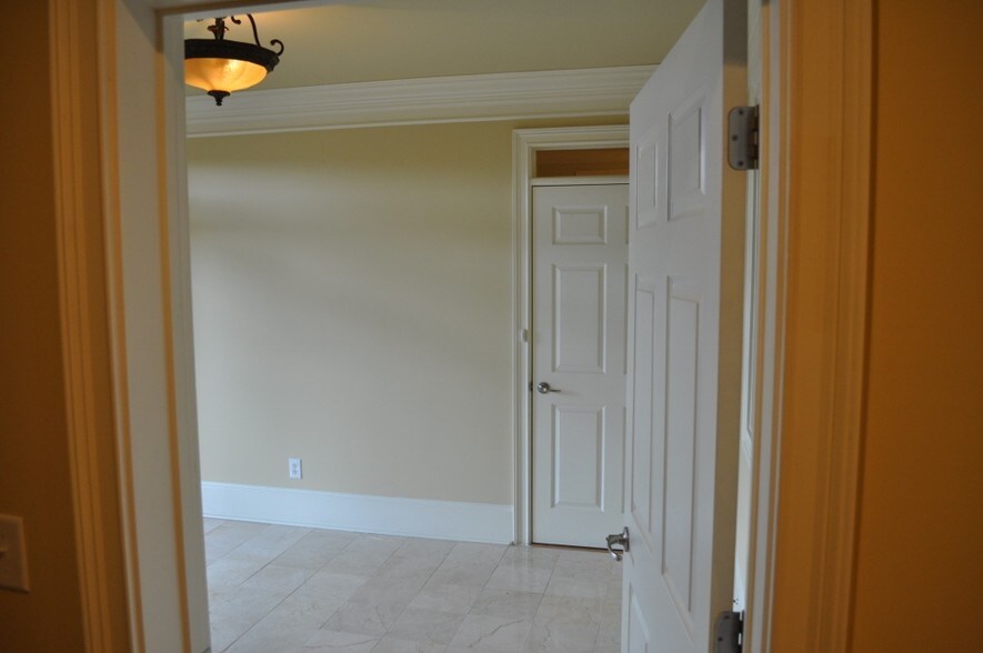 More Photos Of 4330 S Lee St, Buford Medical For Lease