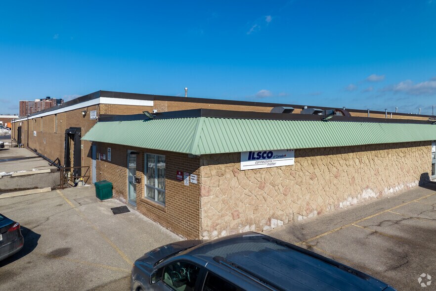 More Photos Of 615 Orwell St, Mississauga Manufacturing For Lease